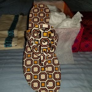🎄Tory Burch Miller Sandels 🎁